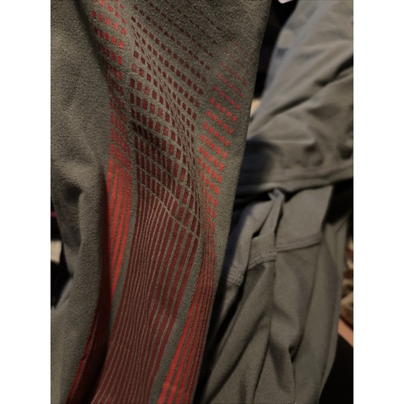 Gerry Men's Performance Long-Sleeve Shirt XL Stretch Athletic Wear Gray Red - Picture 7 of 7